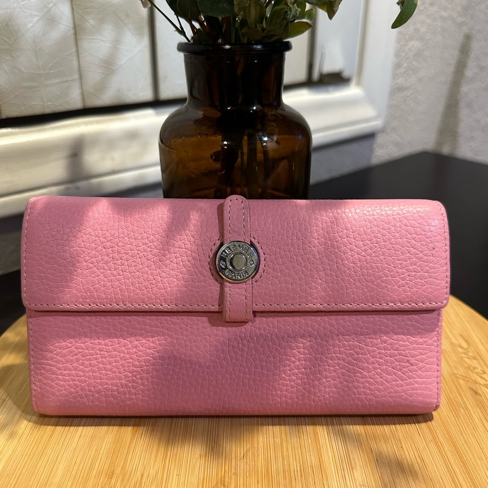 HERMÈS Pink Leather Women's Wallet
